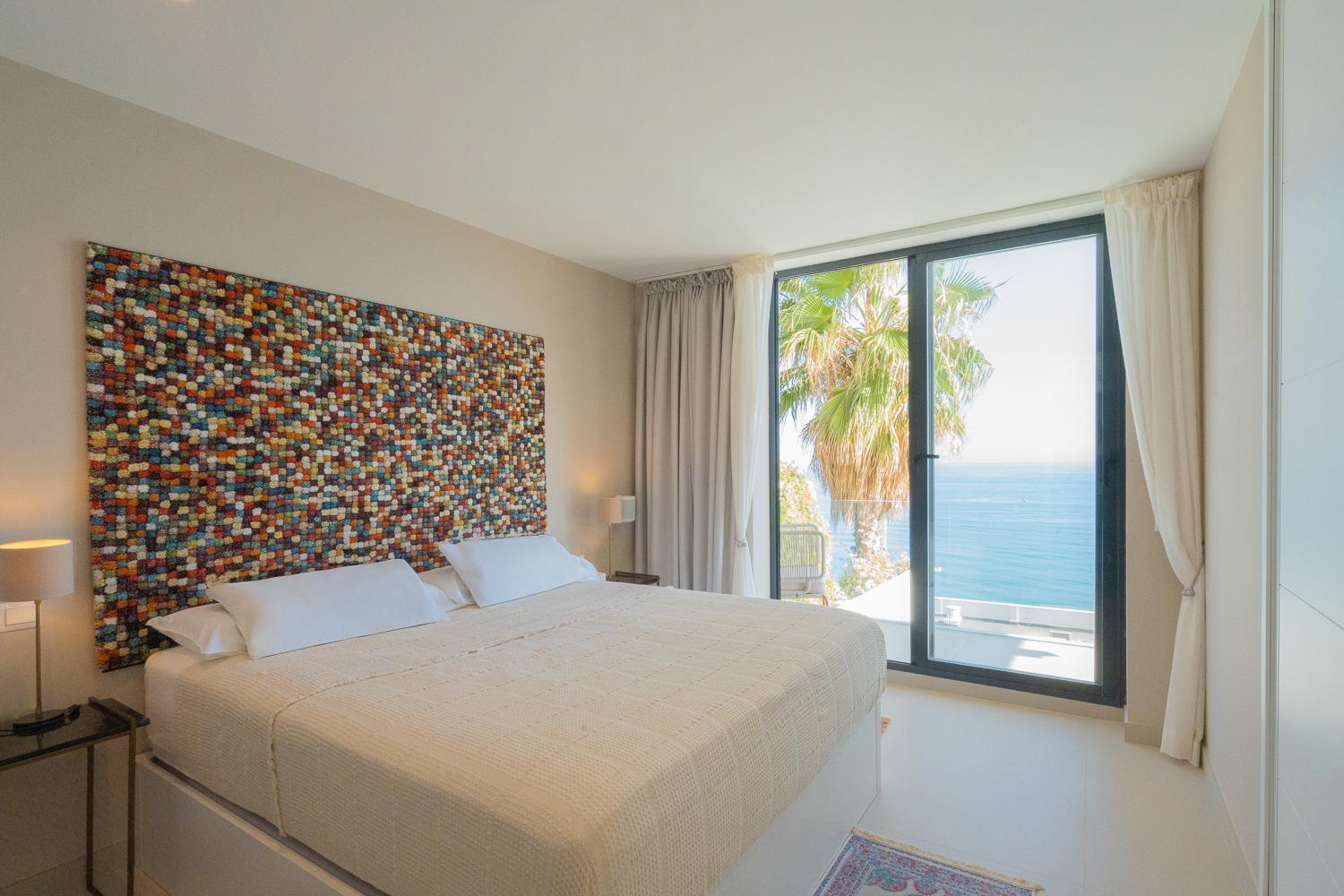 Private 250Sqm Garden Duplex, Jacuzzi, Cinema, Sea View Escape Apartment Торемолинос Екстериор снимка