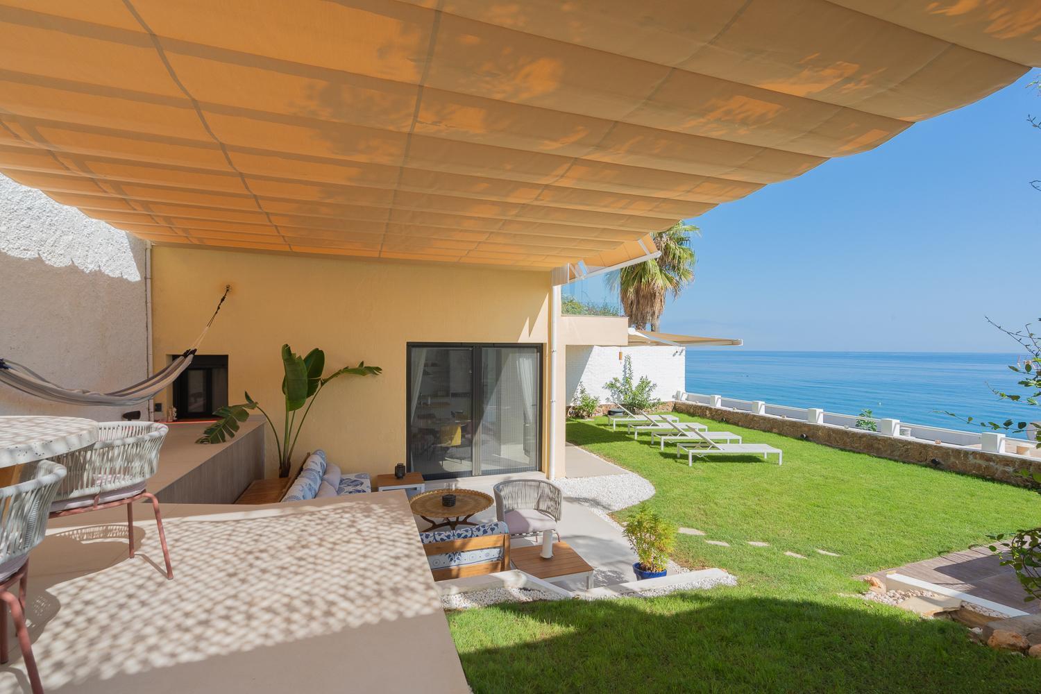 Private 250Sqm Garden Duplex, Jacuzzi, Cinema, Sea View Escape Apartment Торемолинос Екстериор снимка