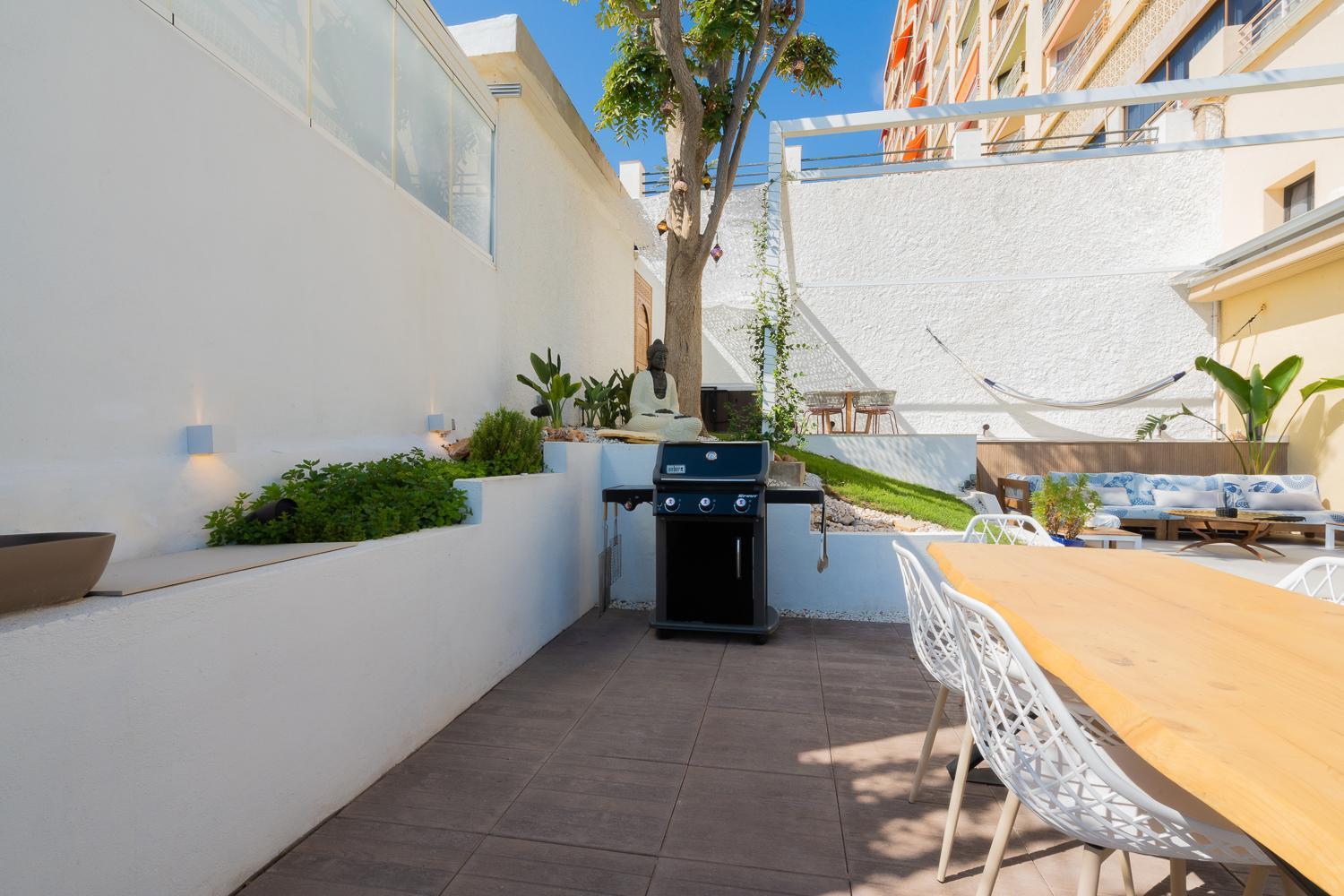 Private 250Sqm Garden Duplex, Jacuzzi, Cinema, Sea View Escape Apartment Торемолинос Екстериор снимка