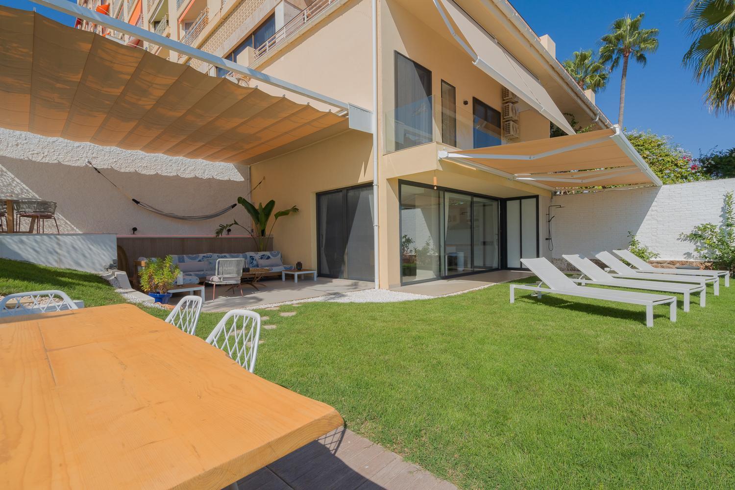 Private 250Sqm Garden Duplex, Jacuzzi, Cinema, Sea View Escape Apartment Торемолинос Екстериор снимка
