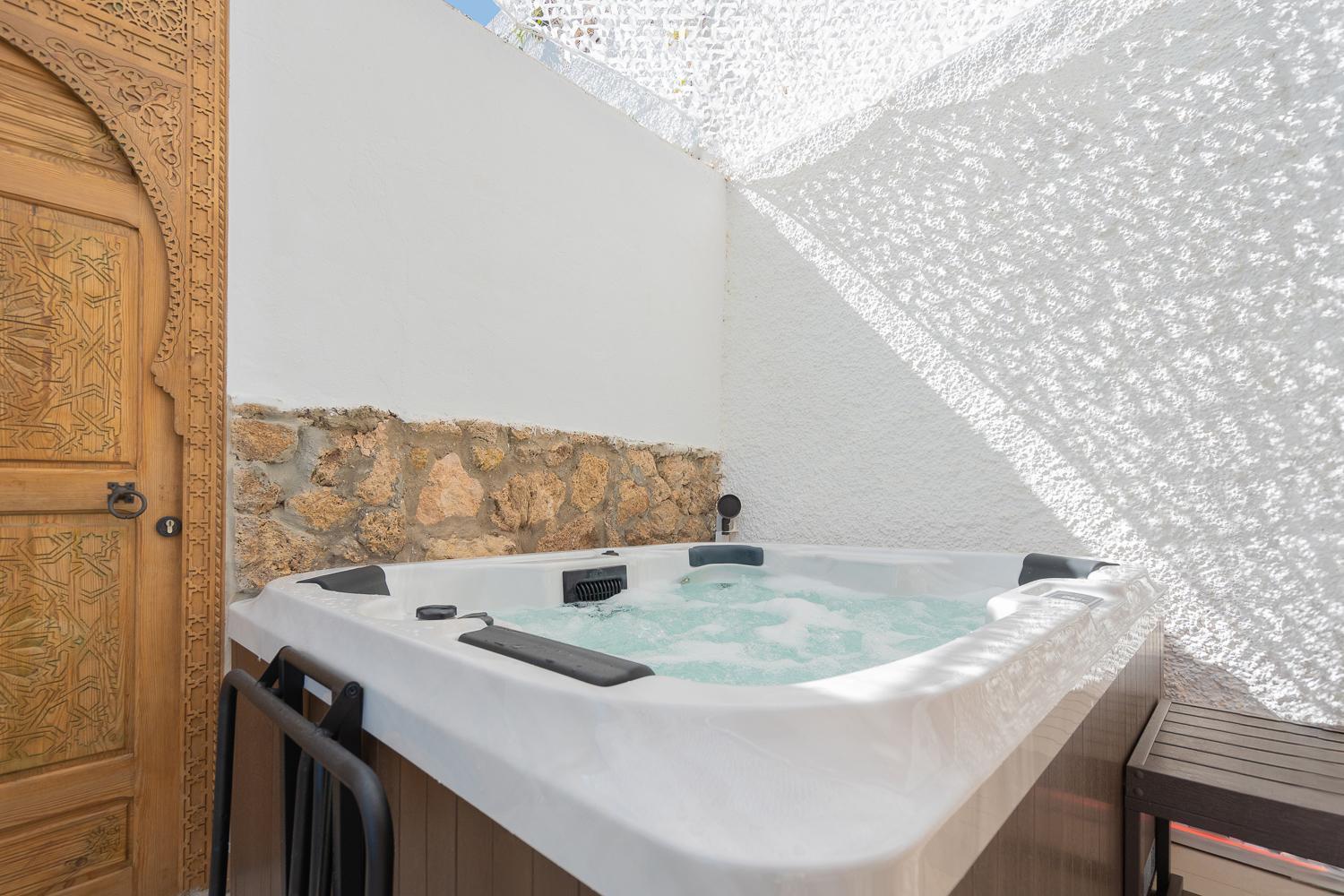 Private 250Sqm Garden Duplex, Jacuzzi, Cinema, Sea View Escape Apartment Торемолинос Екстериор снимка