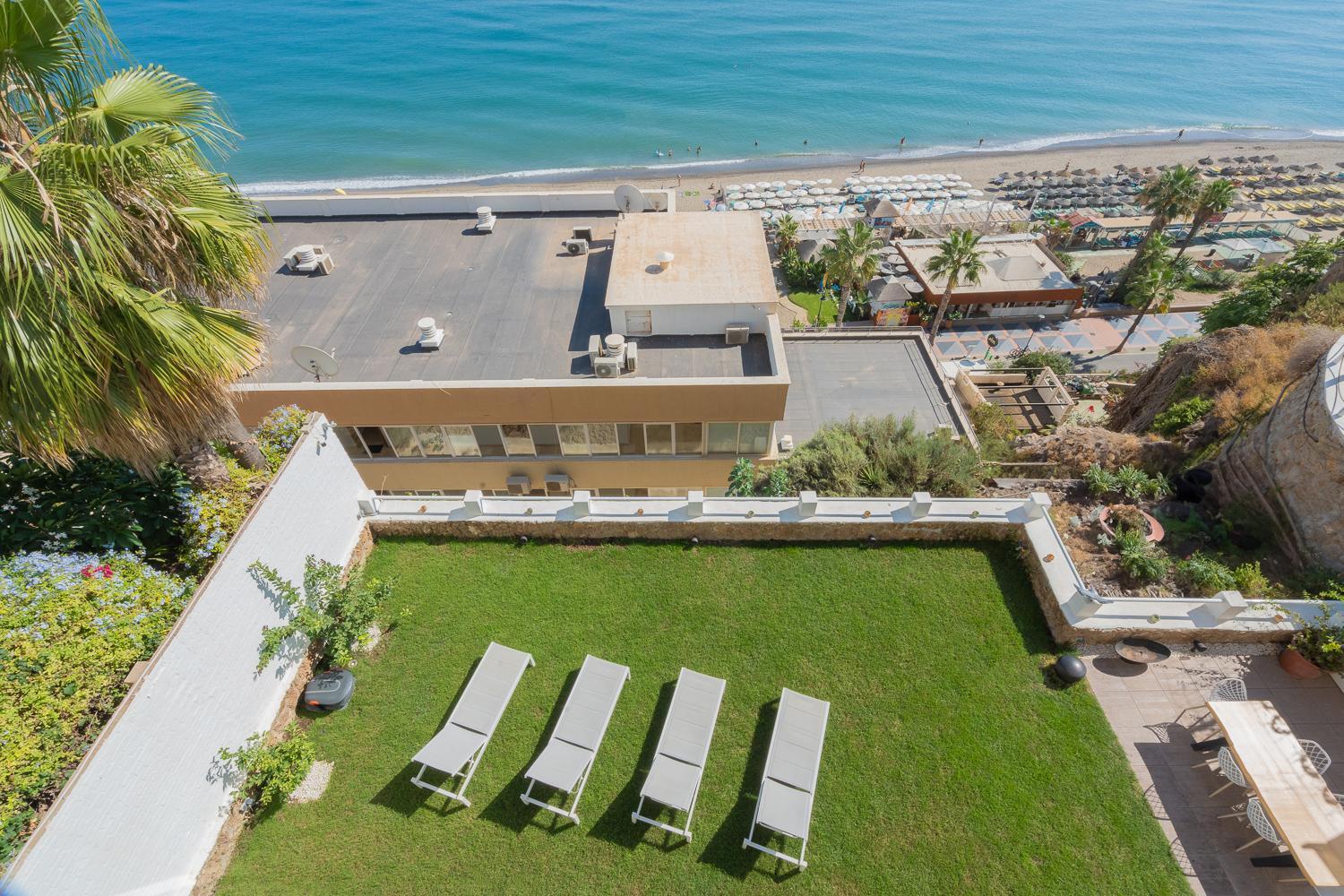 Private 250Sqm Garden Duplex, Jacuzzi, Cinema, Sea View Escape Apartment Торемолинос Екстериор снимка